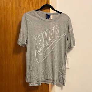 Nike Gray Short Sleeve Men's Tee